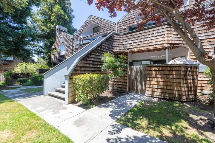 Property Photo:  446 Bolinger Common  CA 94539 
