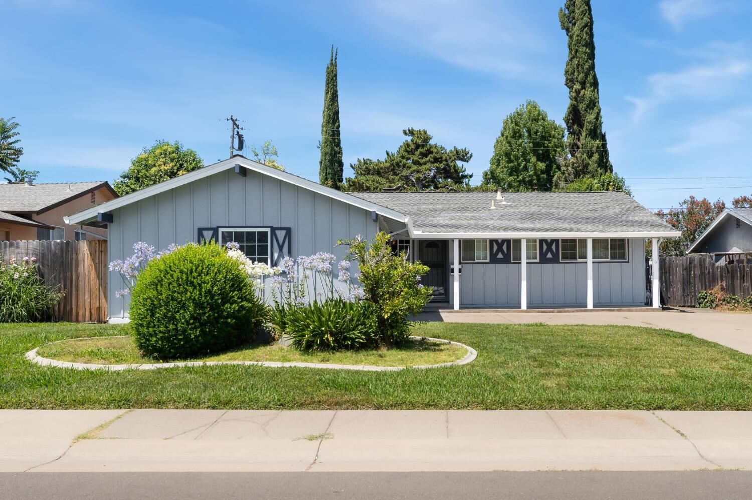 Property Photo:  5439 Leader Avenue  CA 95841 