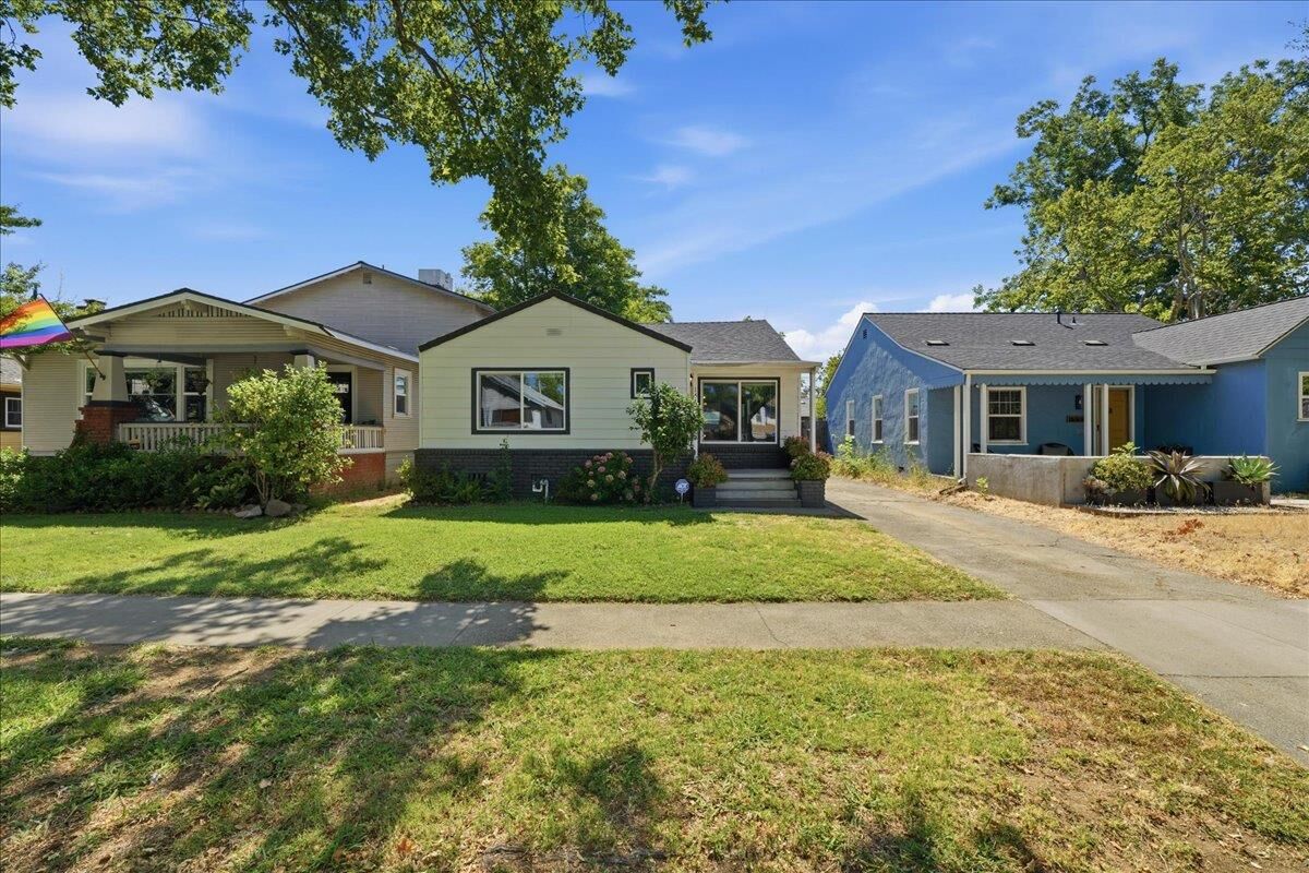 Property Photo:  1545 35th Street  CA 95816 