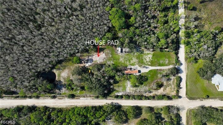 Property Photo:  22950 Tinas Lane  FL 33913 