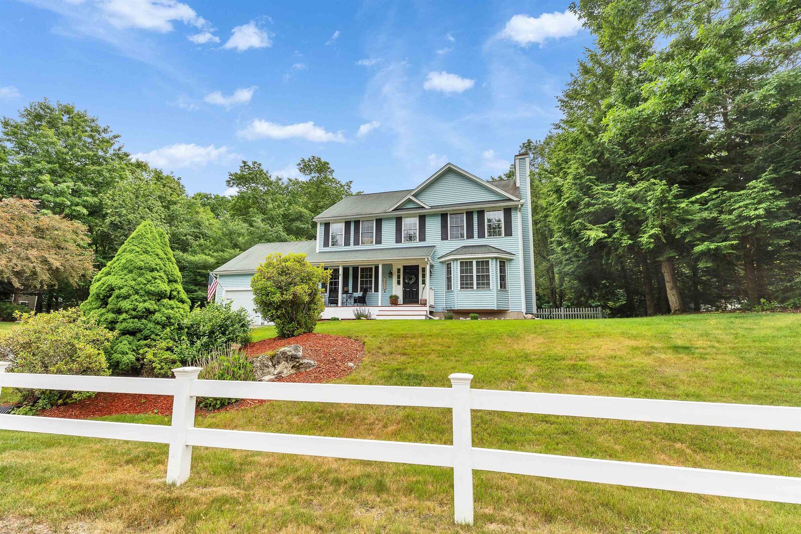 Property Photo:  22 Sarah Drive  NH 03054 