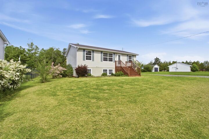 Property Photo: 73 Underwood Road NS B0N 2T0