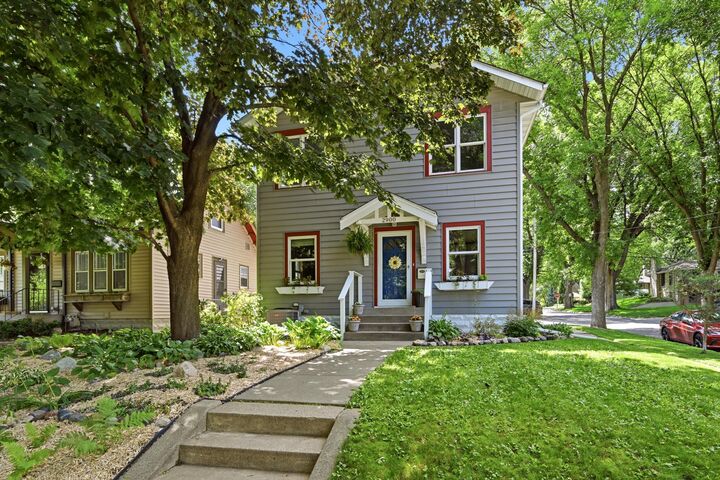 Property Photo:  2900 Webster Avenue S  MN 55416 