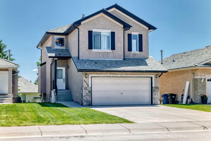 1210 Harvest Hills Drive NE — photo 1
