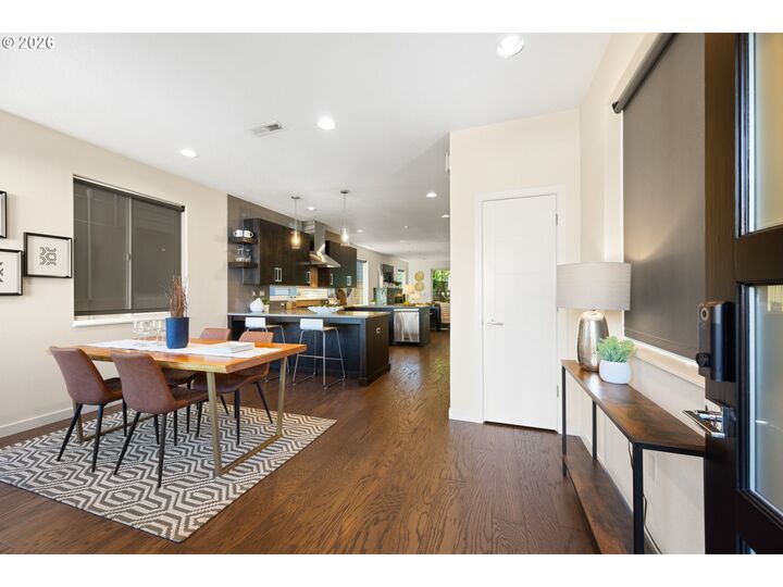 Property Photo:  4729 N Congress Ave  OR 97217 