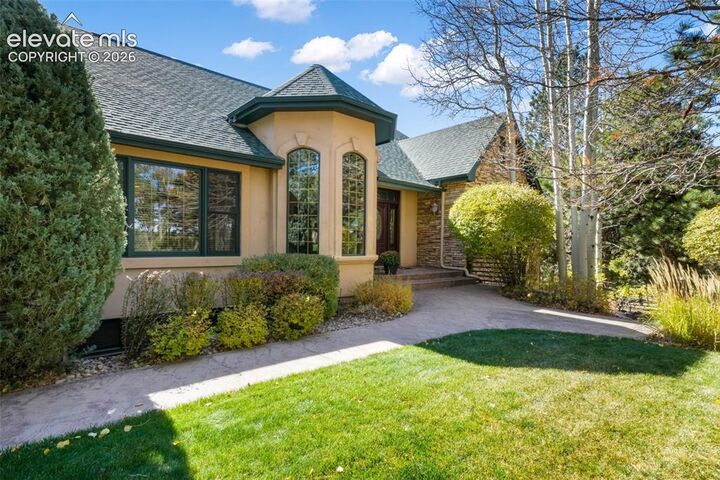 Property Photo:  17556 Colonial Park Drive  CO 80132 