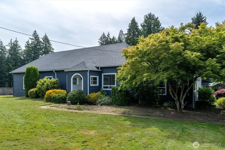 Property Photo:  2102  Mt Brynion Road  WA 98626 