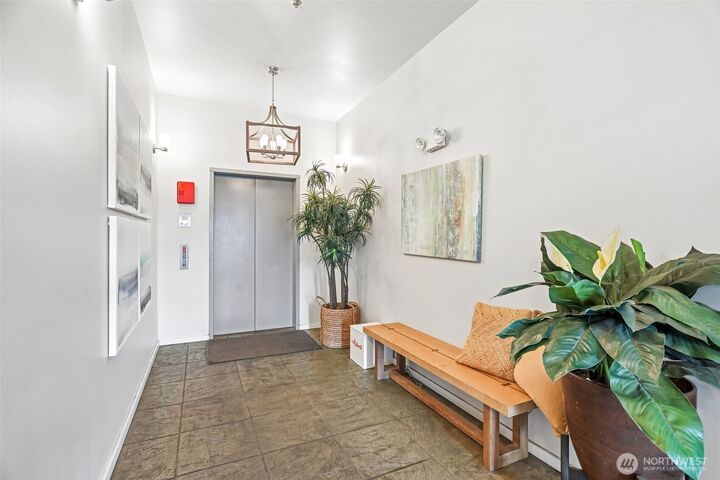 Property Photo:  500  Elliott Avenue W 405  WA 98119 