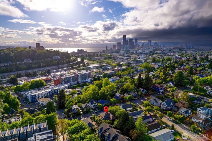 Property Photo:  1012  20th Avenue  S  WA 98144 