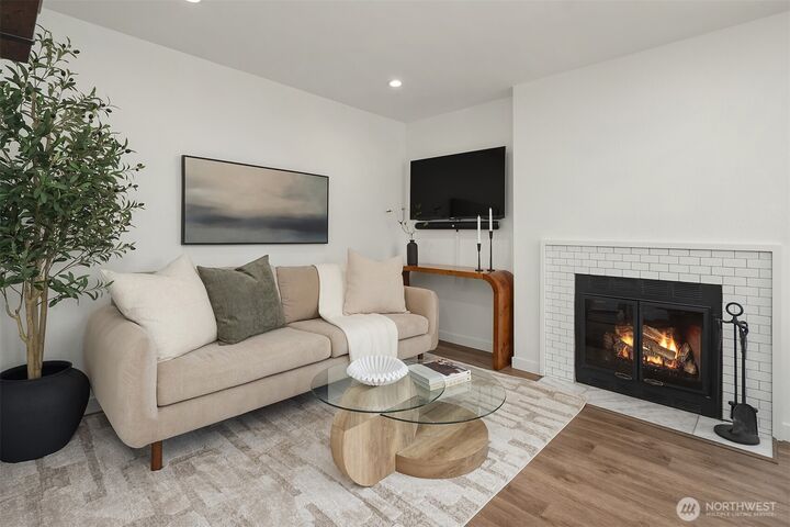 Property Photo:  756 N 72nd Street 204  WA 98103 