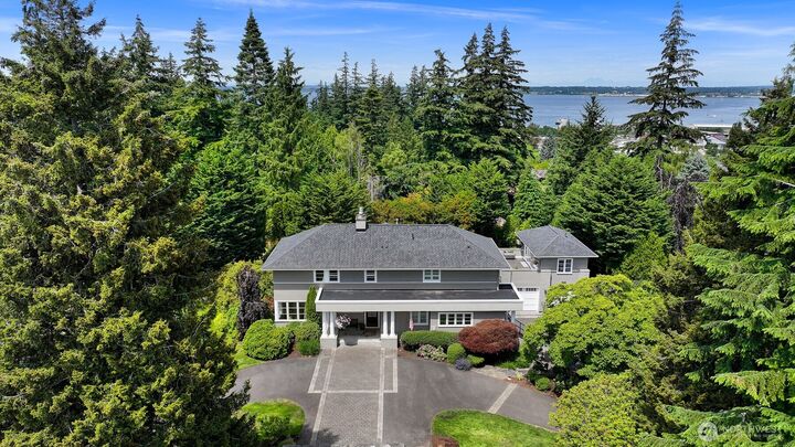 Property Photo:  245  Middlefield Road  WA 98225 