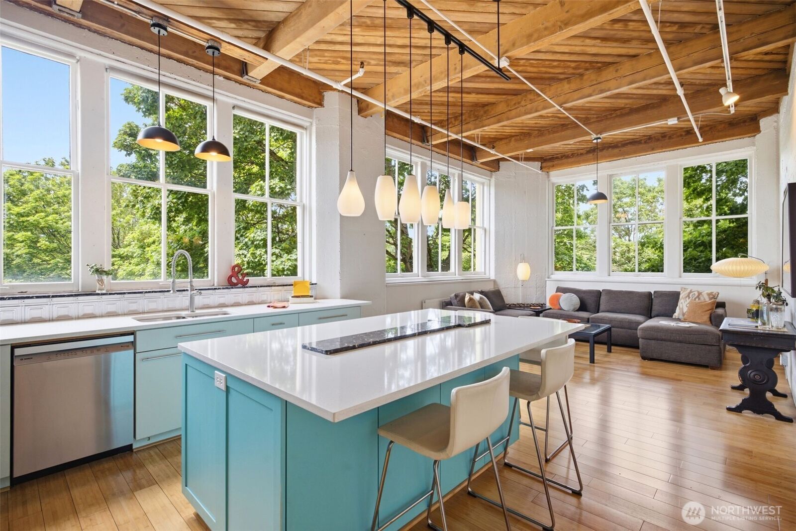 Property Photo:  707 S Snoqualmie Street 2A  WA 98108 