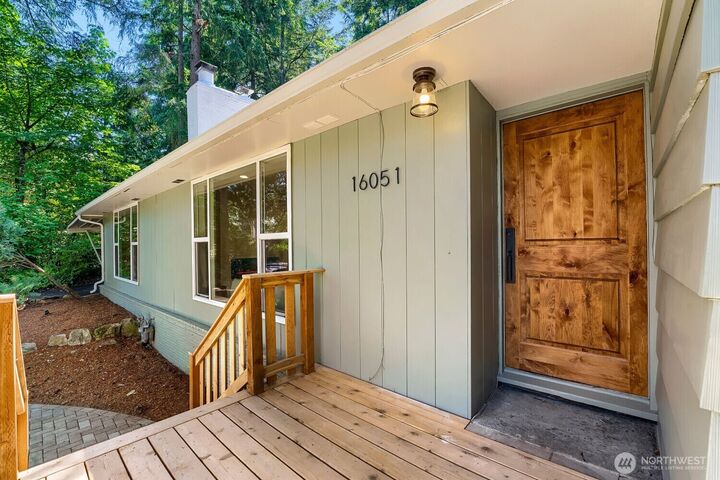 Property Photo:  16051  21st Avenue SW  WA 98166 