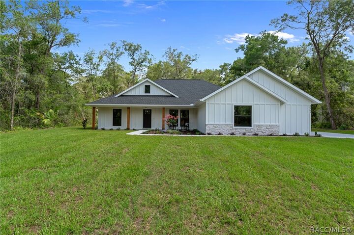 Property Photo:  2961 E Angelina Street  FL 34453 
