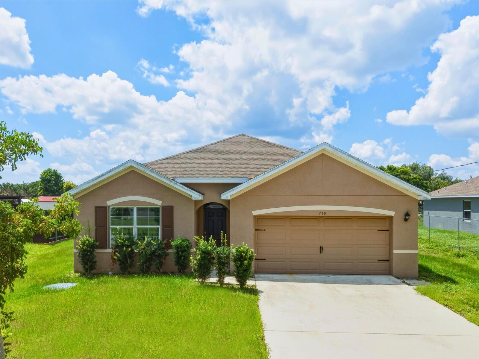 Property Photo:  718 SW Crean Terrace SW  FL 34953 