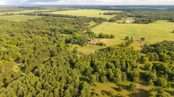 Property Photo:  2121 County G Road  WI 53964 