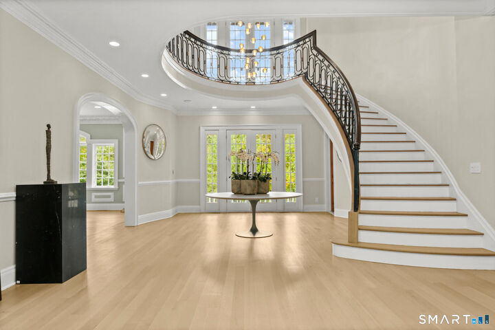 Property Photo:  4 Cowdray Park Drive  NY 10504 