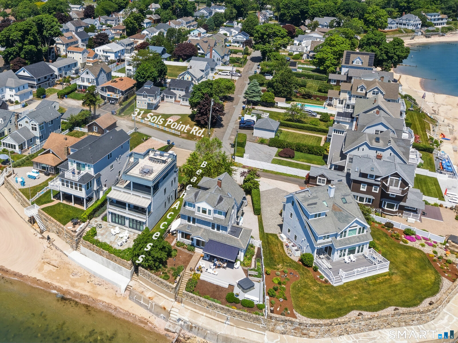 Property Photo:  31 Sols Point Road  CT 06413 