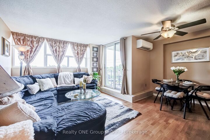 Property Photo: 2900 Battleford Road 516 ON L5N 2V9