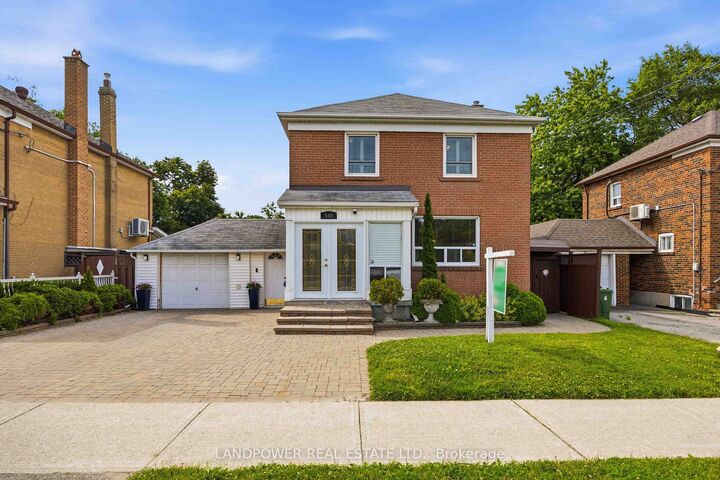 549 Lawrence Avenue W — photo 1