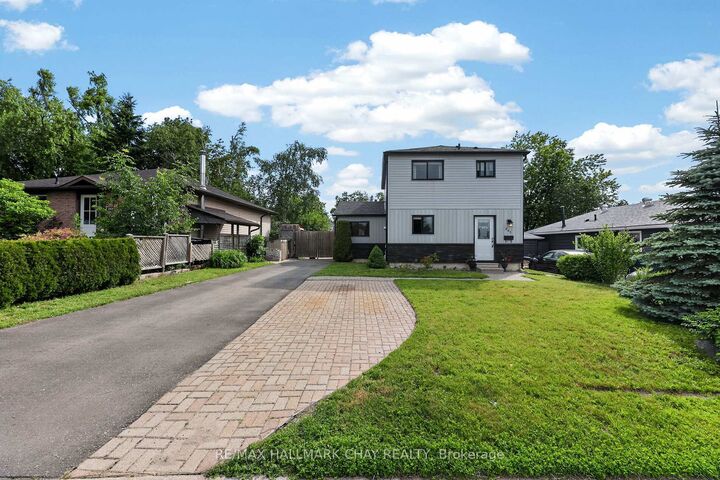 243 Letitia Street — photo 1