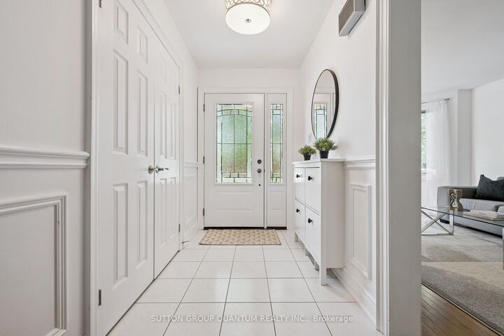 Property Photo: 3092 Shannon Crescent ON L6L 6B4