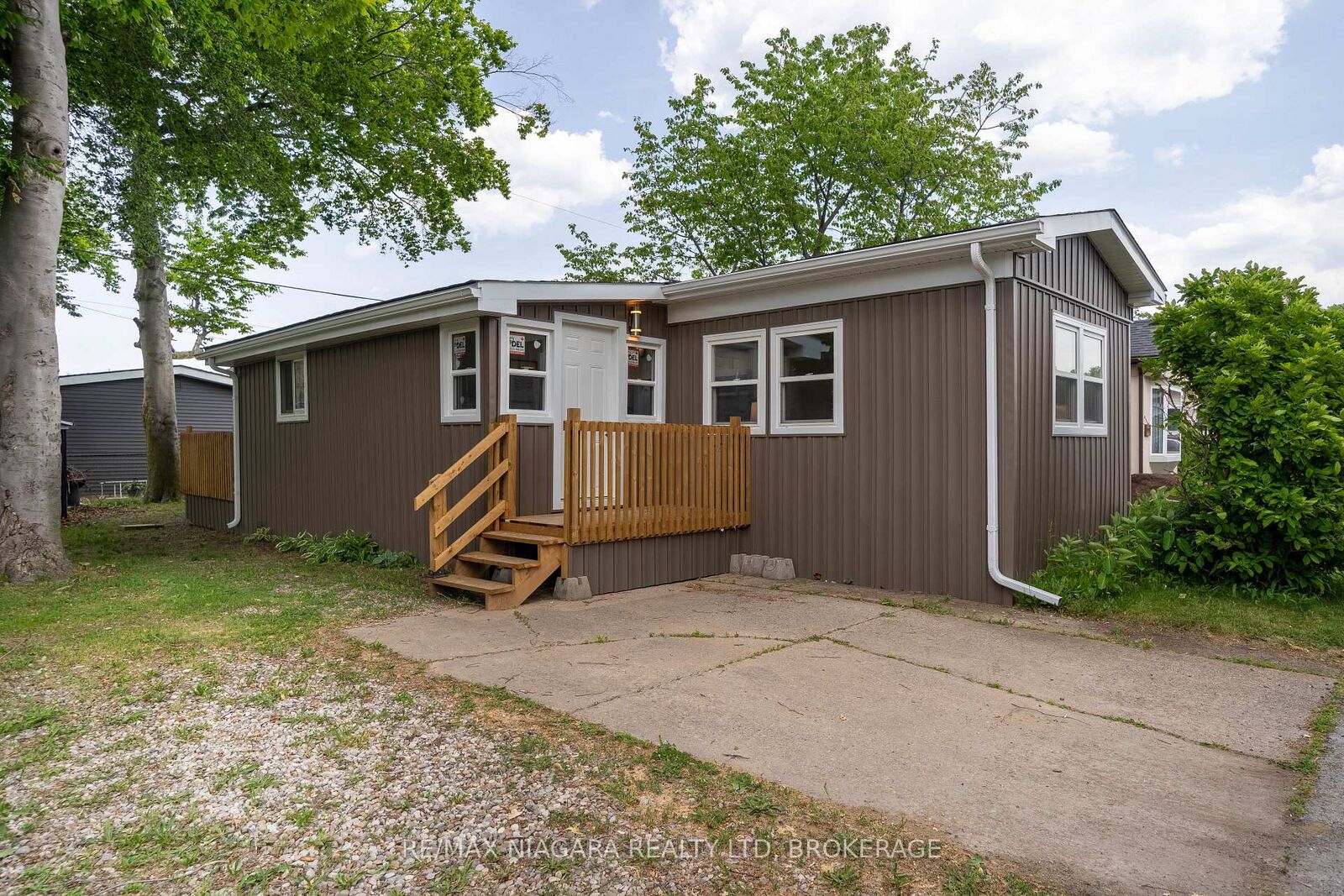 Property Photo:  4597 Martha Lane  ON L3J 0W1 