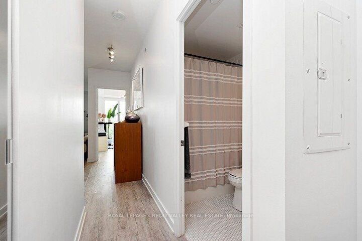 Photo de la propriété:  106 Dovercourt Road 611  ON M6J 3C3 
