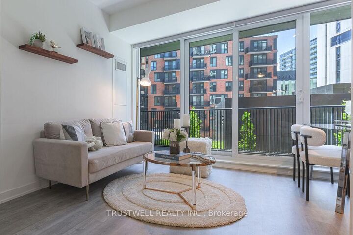 Property Photo: 38 Simcoe Promenade 407 ON L6G 0H7
