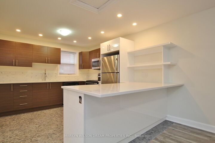 Property Photo:  35 Donald Street 3  ON K1K 1N3 