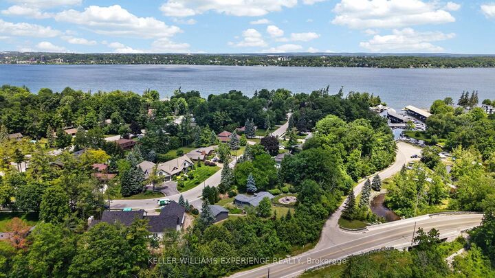 68 Royal Oak Drive — photo 1