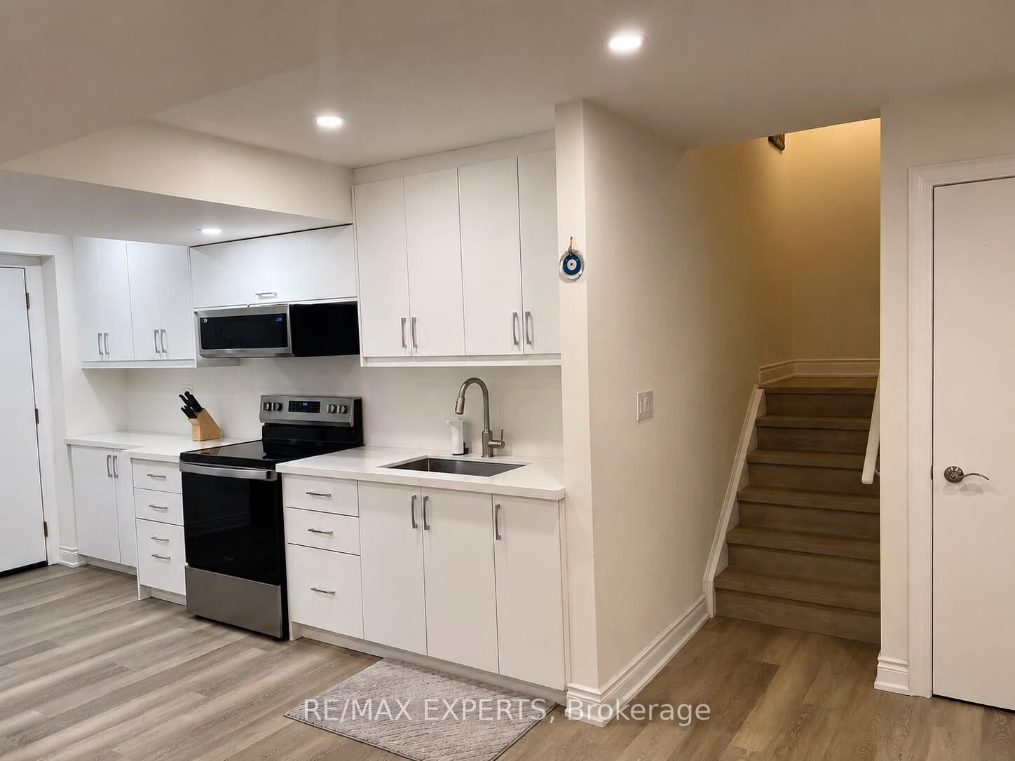 Property Photo:  17 Anderson Cove Trail E Basement  ON L7B 0A3 