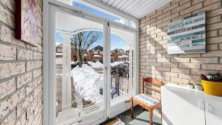 Property Photo:  113 Guinevere Road  ON L3S 4R8 