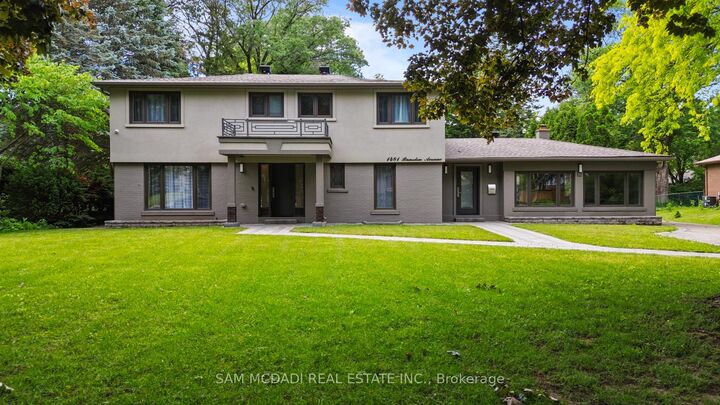Property Photo: 1481 Bunsden Avenue ON L5H 2B5