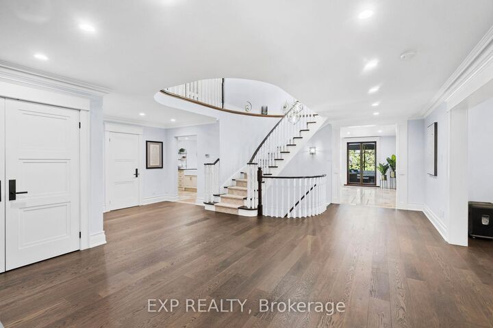 Property Photo: 816 Norwick Road ON L3X 1K8