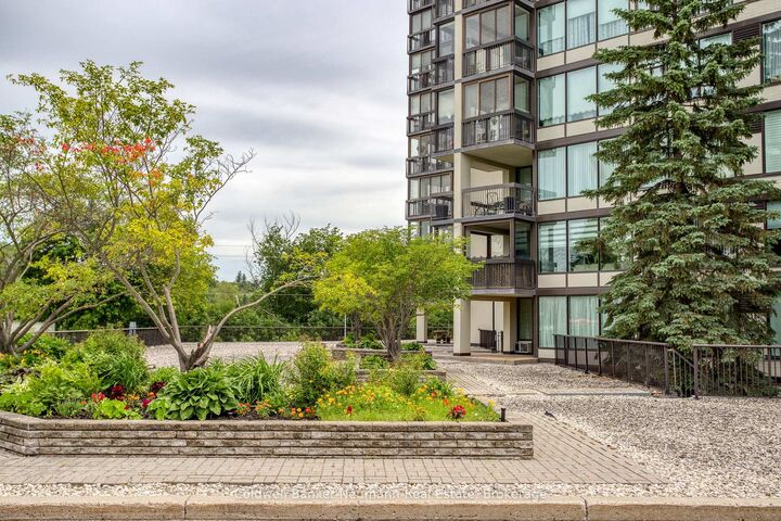 Property Photo: 23 Woodlawn Road E 205 ON N1H 7G6
