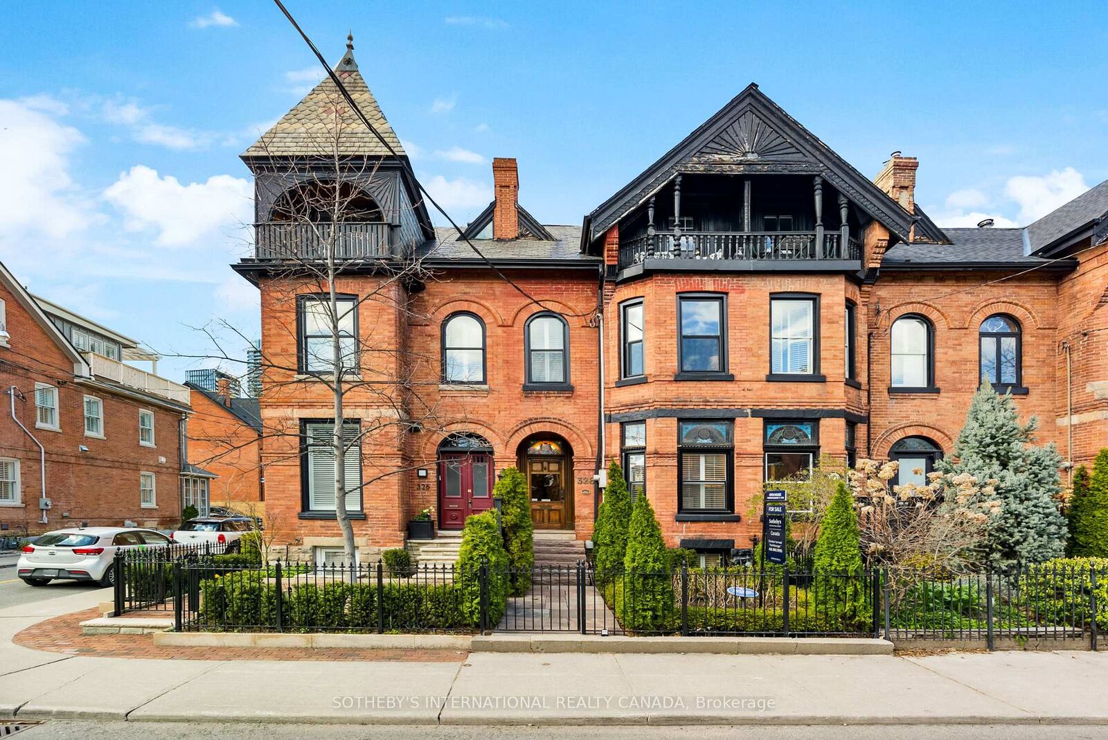 Property Photo: 328 Wellesley Street E ON M4X 1H3