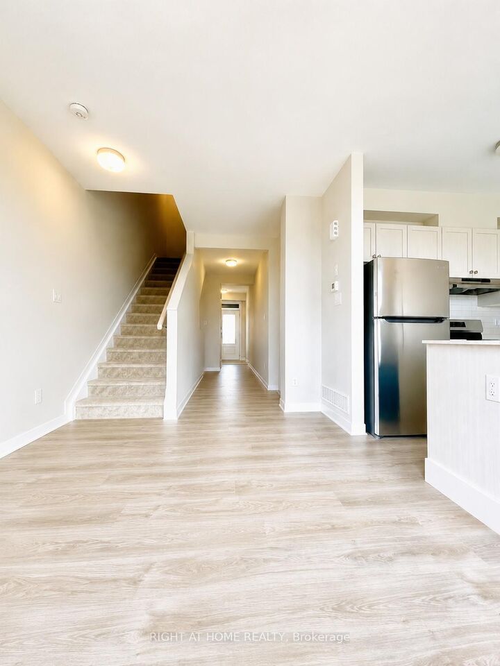 Property Photo:  825 Andesite Terrace  ON K2J 7H4 