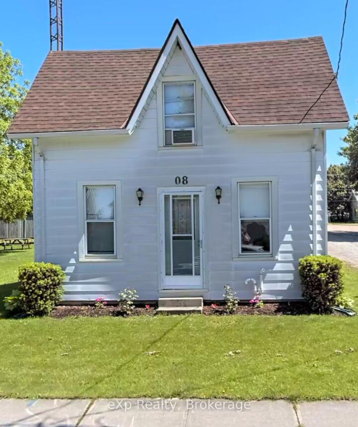 8 West Street — photo 1
