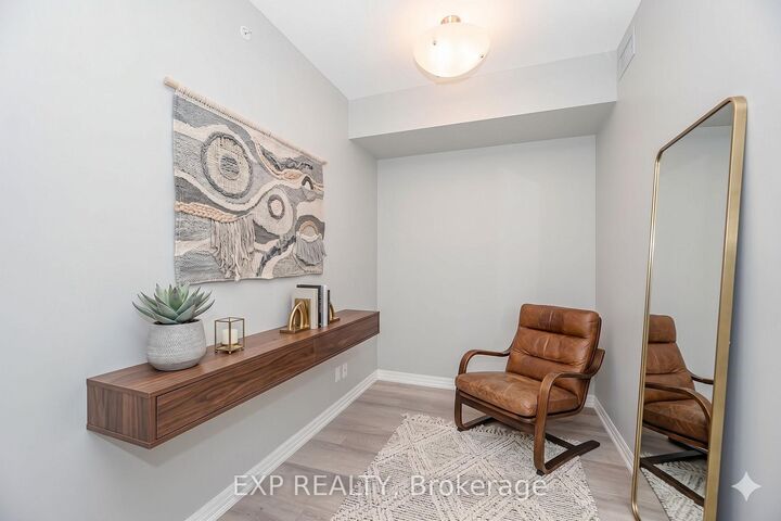 111 Worsley Street SW 401 — photo 1