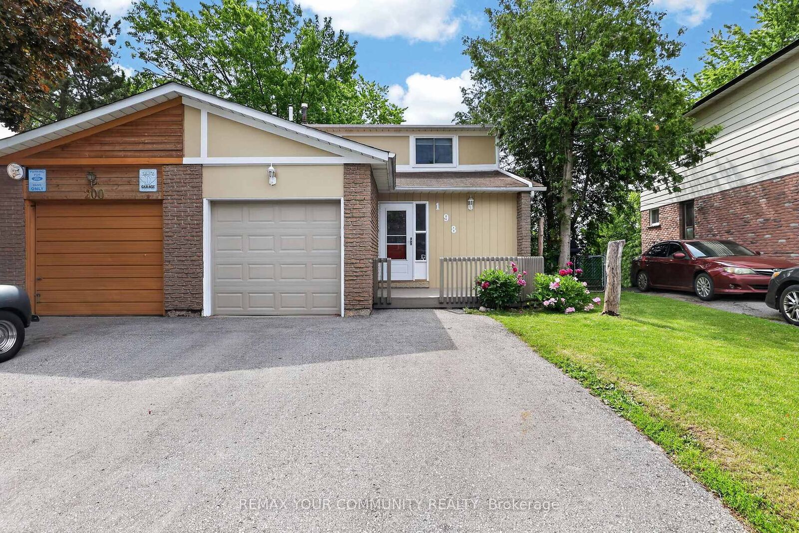 Property Photo:  198 Britannia Avenue  ON L3Z 1A5 