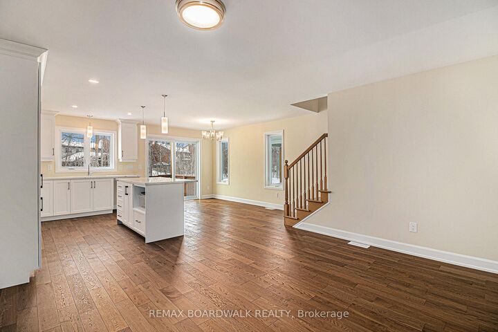Property Photo: 343 Voyageur Place ON K0A 1W0