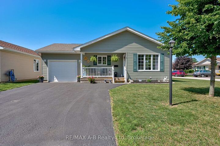 Property Photo:  12 Kellestine Drive  ON N7G 0C5 