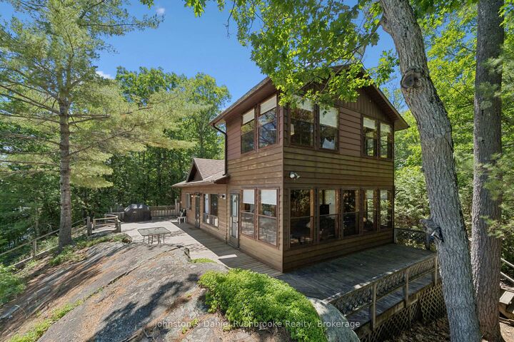 Property Photo: 1277 &Amp 1279 Woodland Drive ON P1P 1R2