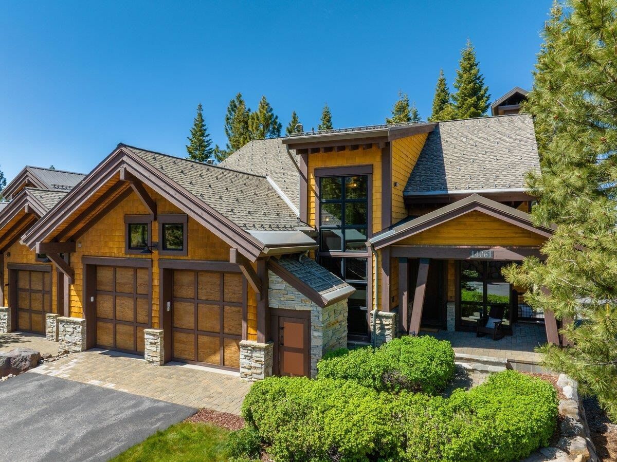Property Photo:  14061 Trailside Loop  CA 96161 