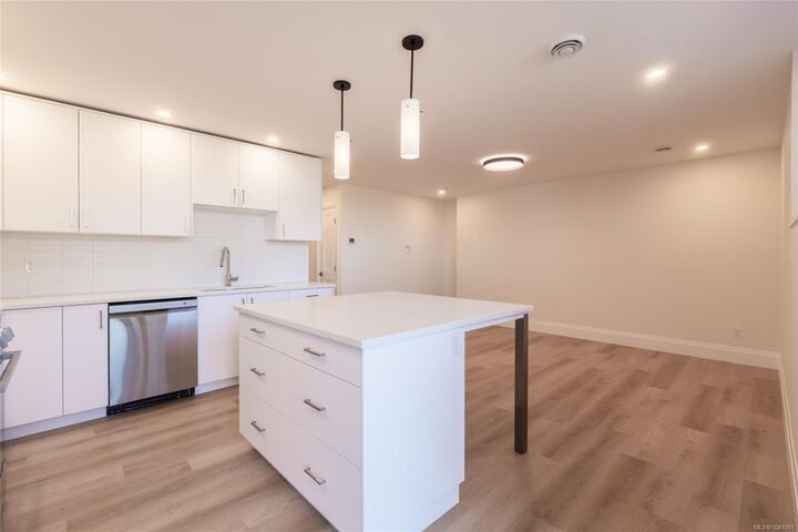 Property Photo: 3228 Woodrush Dr BC V9L 0J9