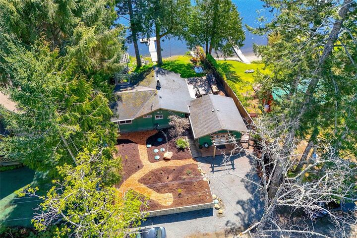 Property Photo: 7815 Manatu Rd BC V9Z 0R4