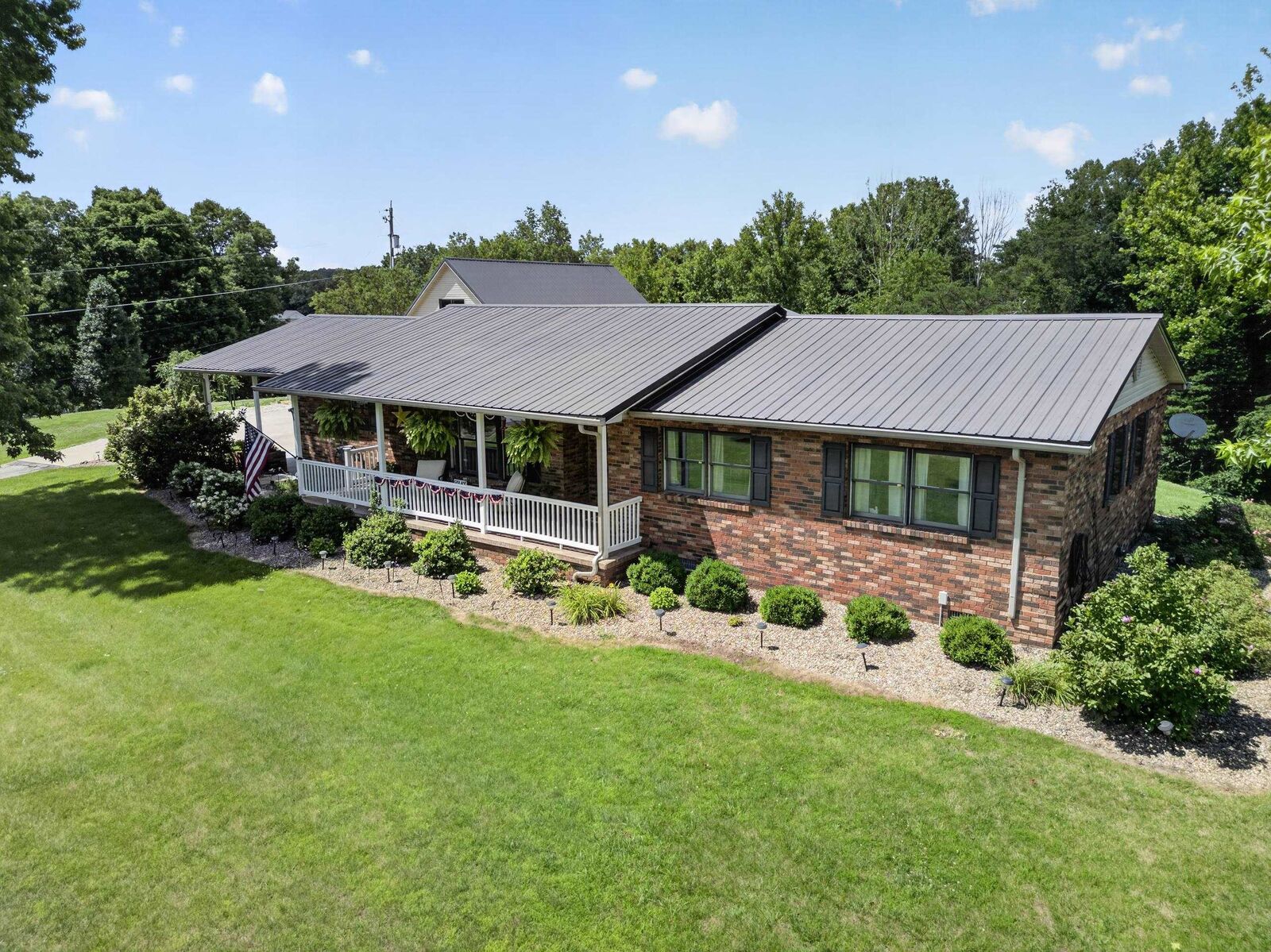 Property Photo:  1080 Lakewood Drive  KY 41143 