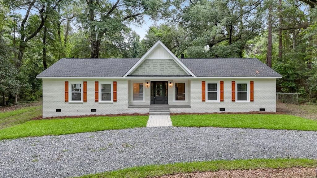 Property Photo:  707 Creekside Drive  GA 31763 