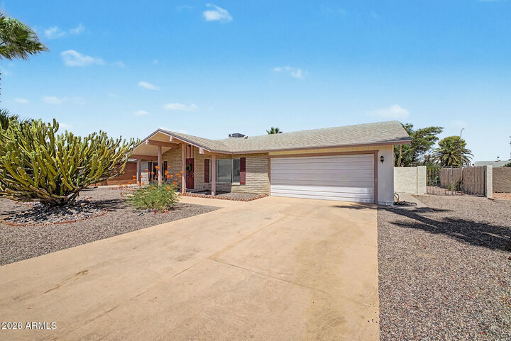 Property Photo:  12011 S Tomi Drive  AZ 85044 